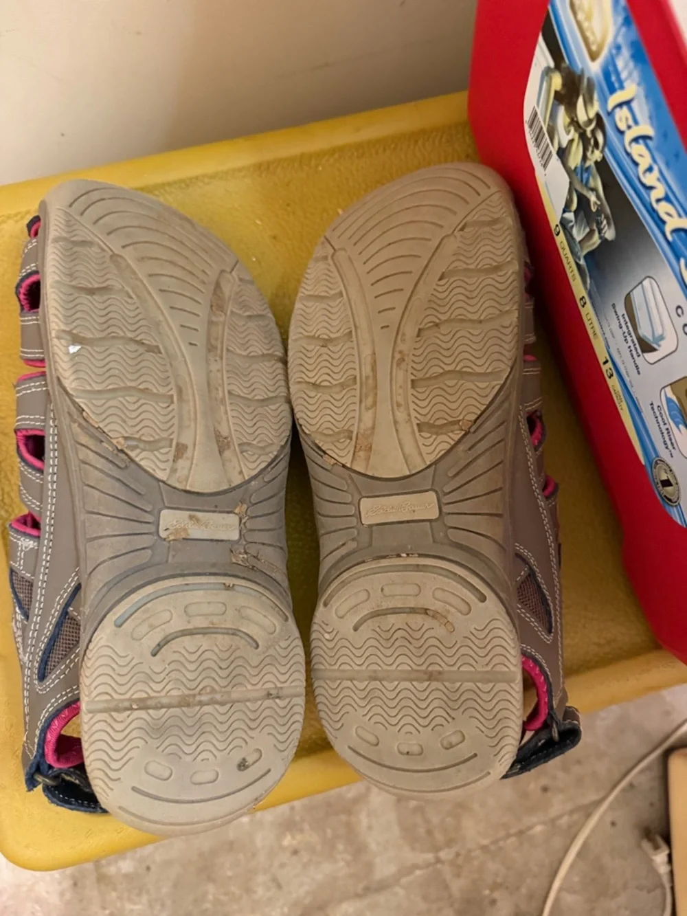 Eddie Bauer Women’s Mary Hiking/water sandals Women’s size 9